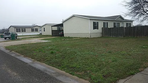 302 Opal Cir Photo 1