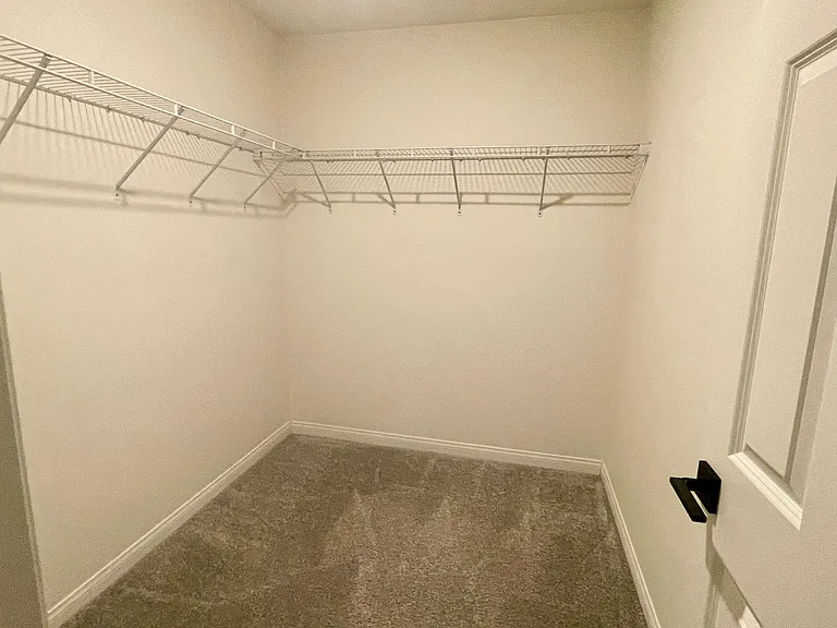 1382 Mesquite Dr — Photo 15