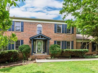 10016 Cheltenham Dr, Knoxville, TN 37922