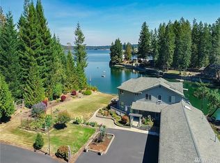 5550 E Grapeview Loop Rd, Allyn, WA 98524