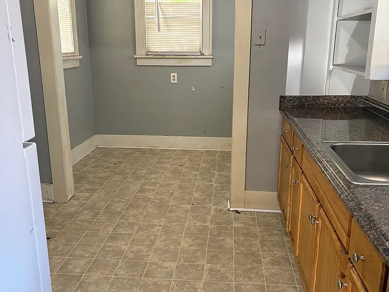 505 Walnut St — Photo 11