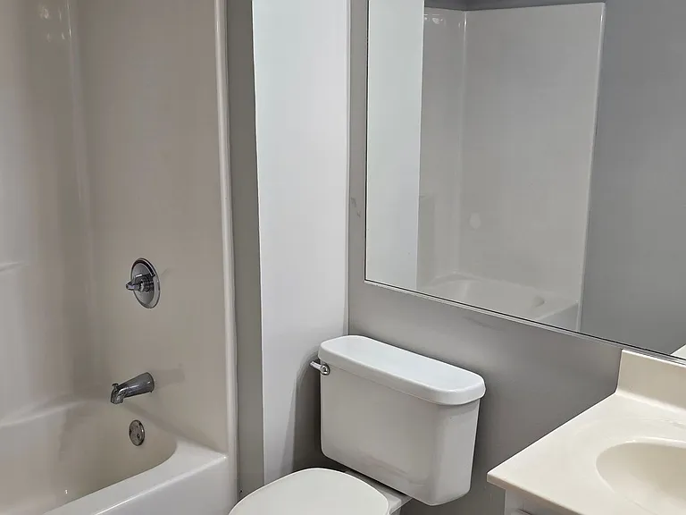 Bridgeview Apartments — Photo 59