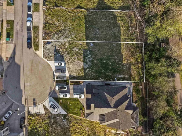 18942 62nd Ave, Surrey, BC V3S 8K7