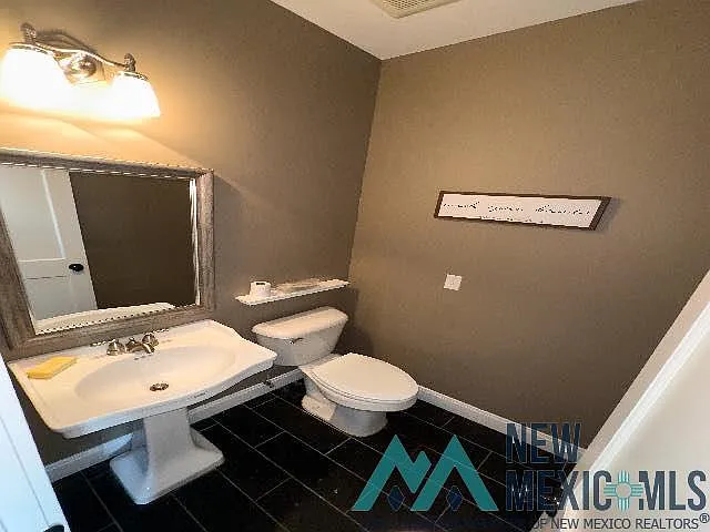 7342 N Main St — Photo 32