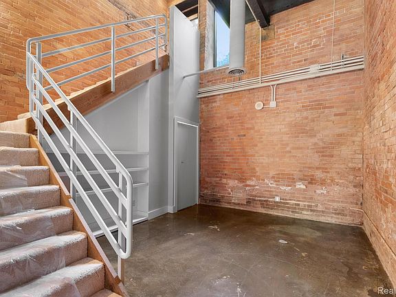 3rd image of 6533 E Jefferson Ave #110W