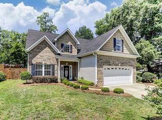 1204 Hidden Oaks Dr SE, Concord, NC 28025