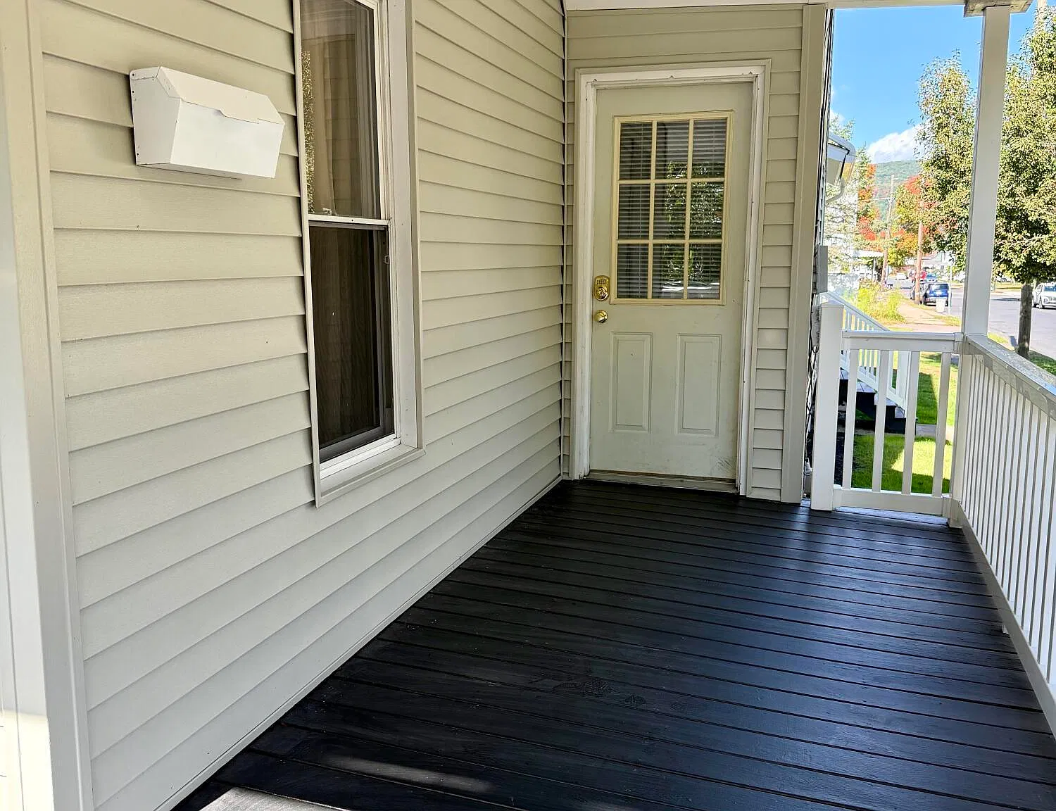 3 bed, 1.0 bath, 1542 sqft, $1,750 — Photo 4