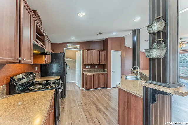 4 bed, 2.0 bath, 1512 sqft, $1,800 — Photo 4
