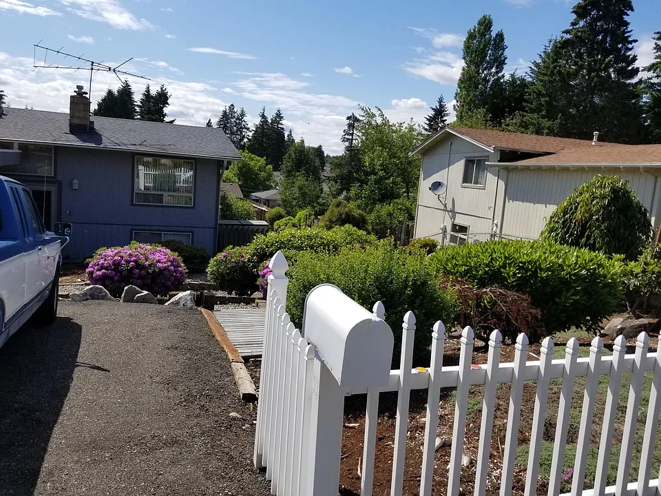 127th Ave SE