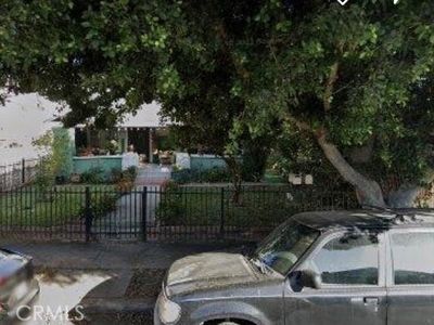 627 E 49th St, Los Angeles, CA, 90011