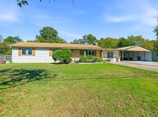 2010 W 14th Ave, Winfield, KS 67156