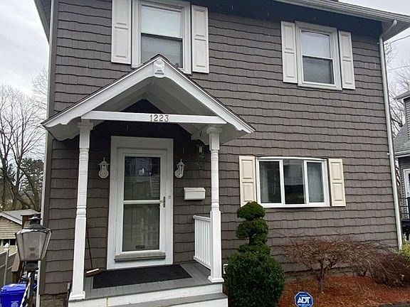 2nd image of 1223 Salem St