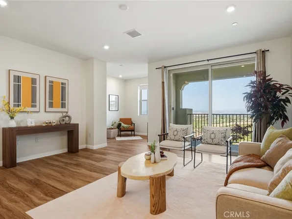 1610 Holly Leaf Way, Oceanside, CA 92056