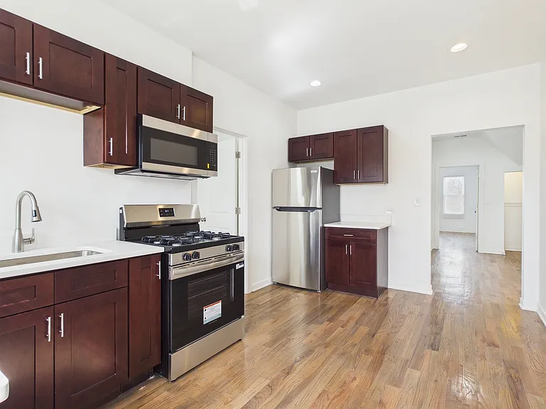 398 W Lincoln Hwy #4 — Photo 10