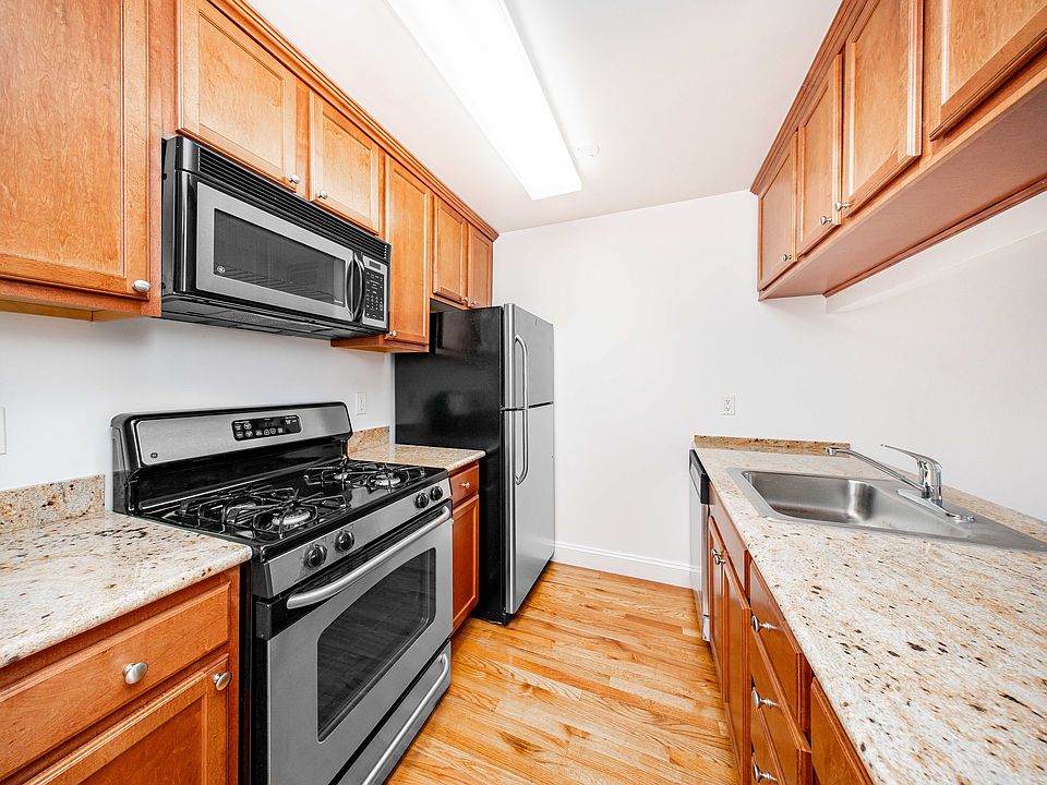 1st image of 40-13 Broadway #2D