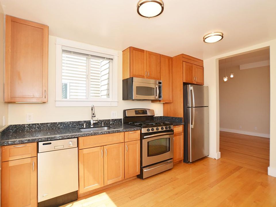 1st image of 2885 Bush St APT 6