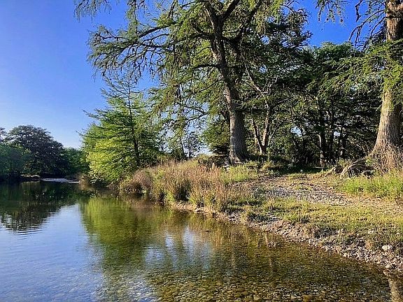 Riverbank at Waterfront 