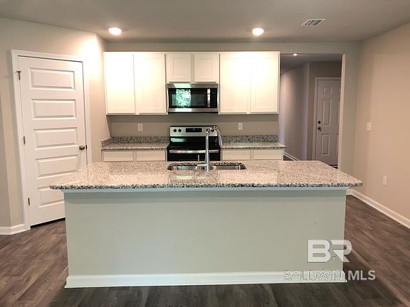 3rd image of 10449 Ruffian Rte