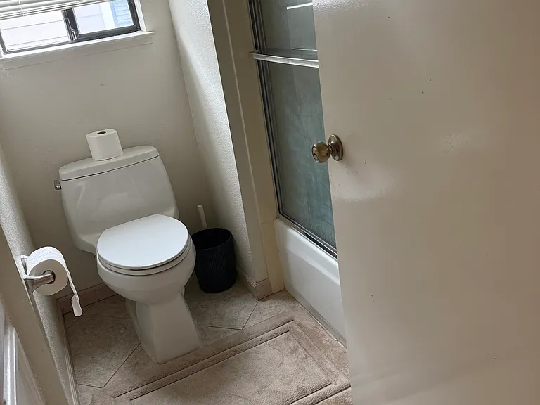 6 Millington Ct — Photo 10