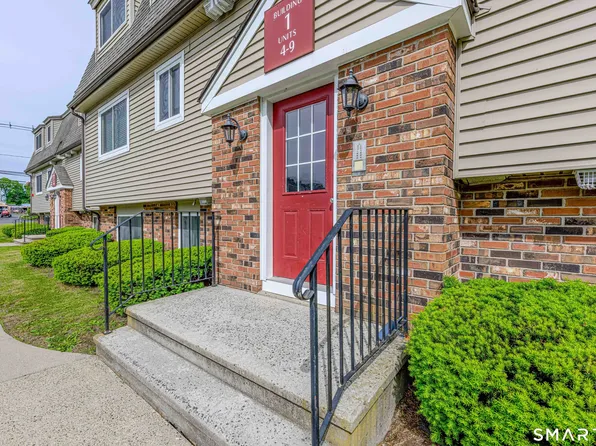 4 Evergreene #4, Wallingford, CT 06492
