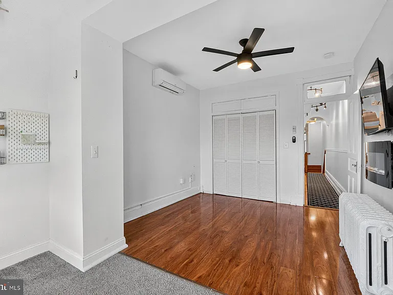 19 R St NW #B — Photo 29