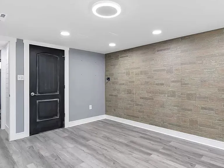 8202 Covington Ave — Photo 19