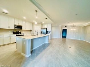 2361 Anguilla Dr #102, Naples, FL 34120