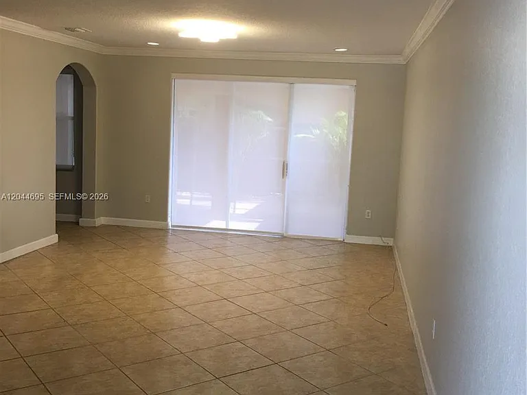 15431 SW 39th Ter — Photo 6