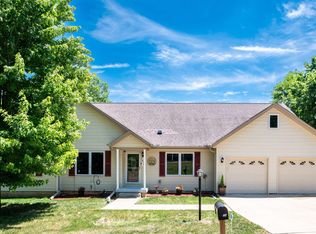 1434 W Tiffany Dr, Peoria, IL 61614