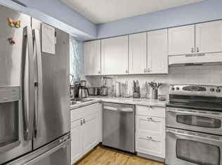 901 Riverside Dr, Greenacres, FL 33463