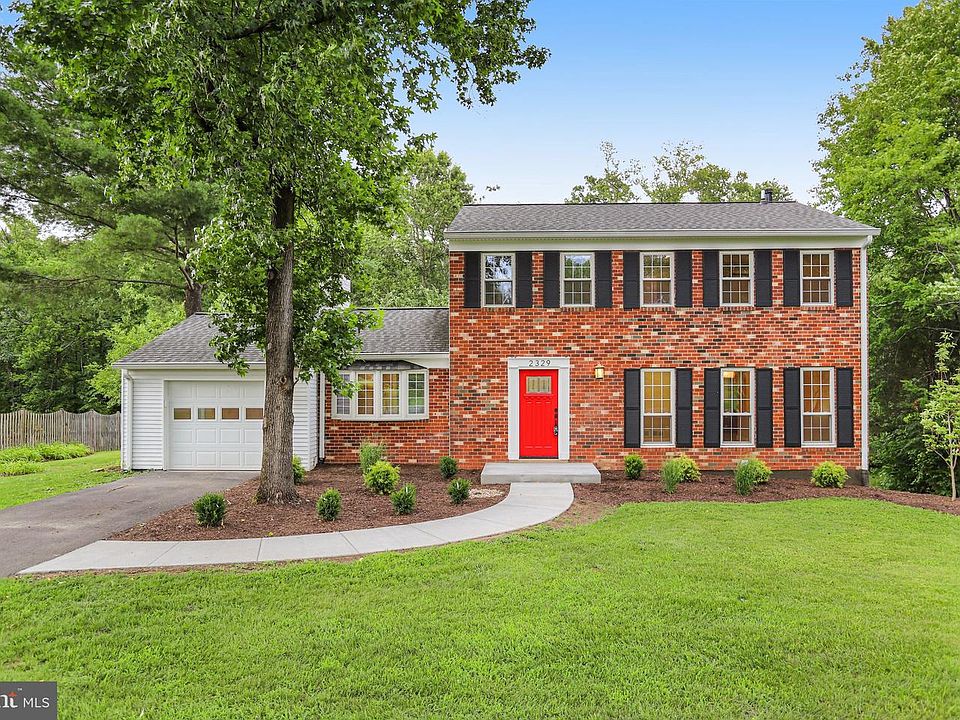 1st image of 2329 Bedfordshire Cir