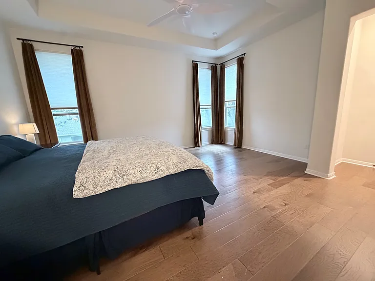 Primary bedroom on 1st floor.
