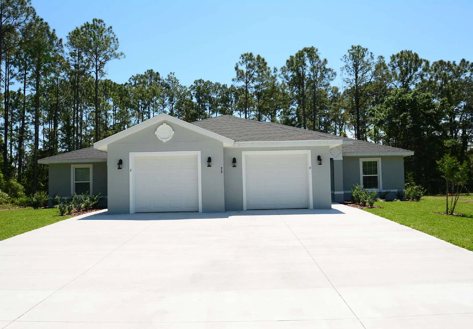 3 bed, 2.0 bath, 1211 sqft, $1,750 — Photo 1