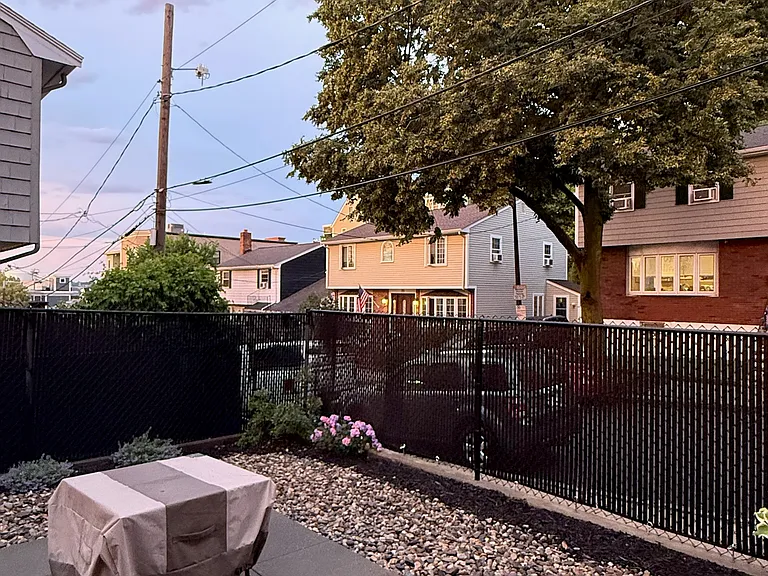 2 Chappie St #1 — Photo 23