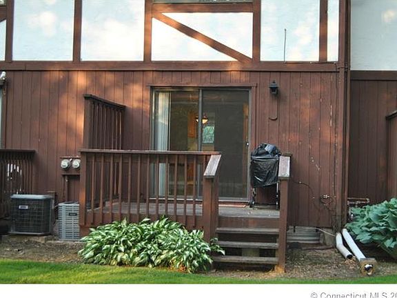 3rd image of 309 Cedar Hollow Dr