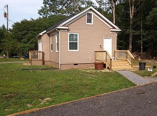 9011 Smiths Bend Rd, Fredericksburg, VA 22407