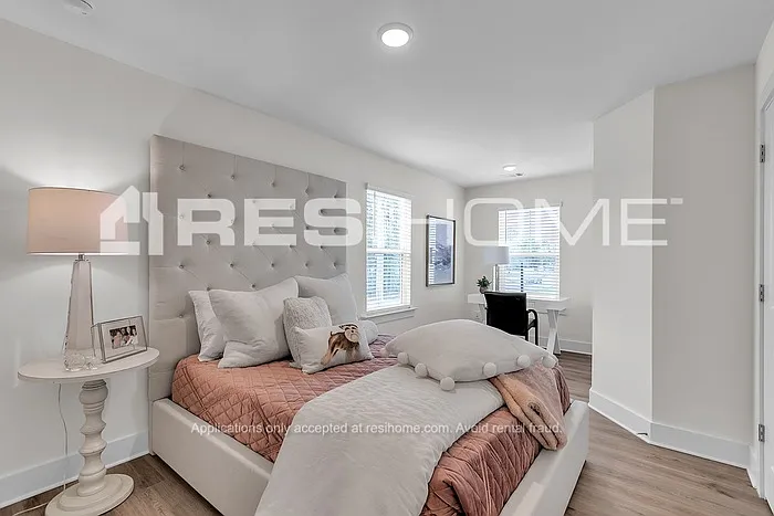 25 Southpoint Dr — Photo 9