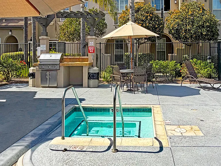 10556 Debreceni Way #9 — Photo 30