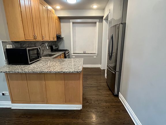 4th image of 3901 N Kimball Ave APT 1