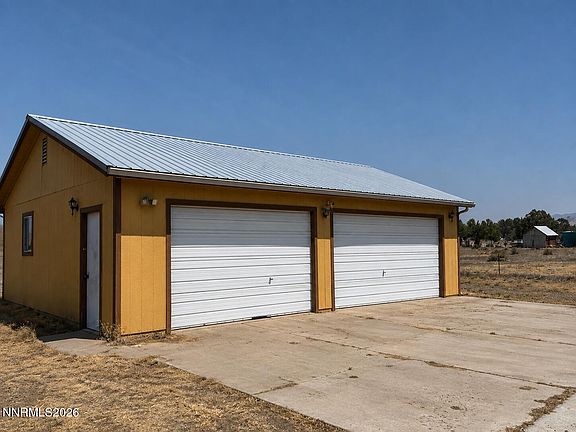 3rd image of 3215 W Thomas Canyon Rd