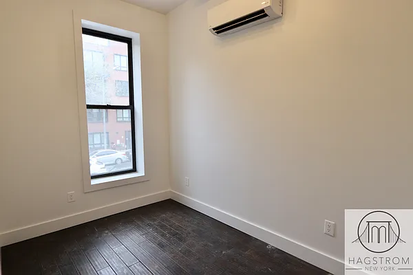 Rented by Hagstrom Management Inc | media 4