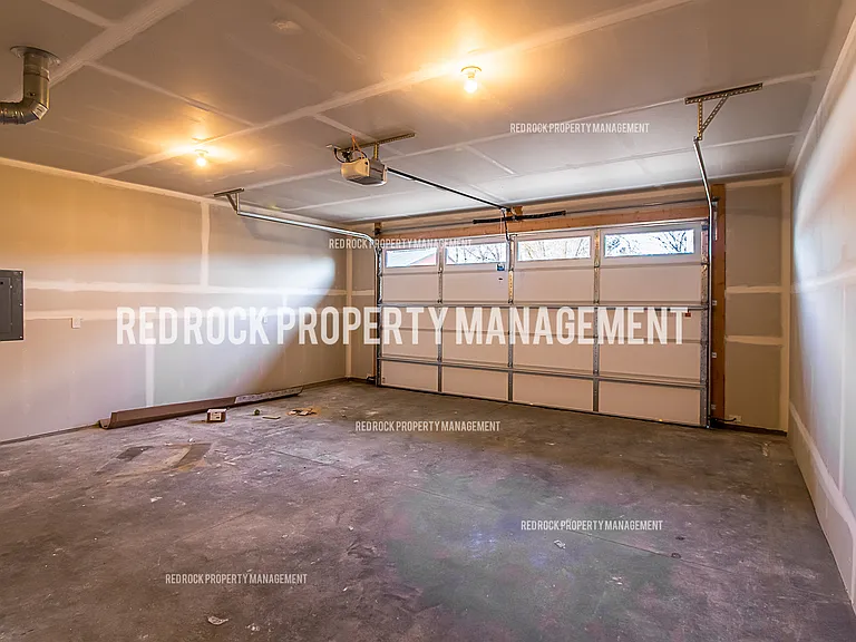 1118 N Davis Ln — Photo 6