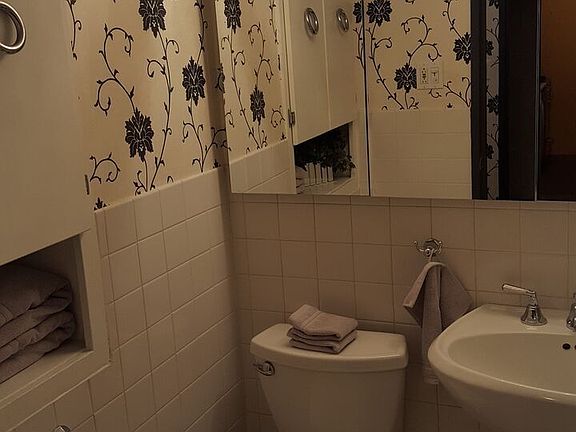 4th image of 440 E 79th St APT 9L