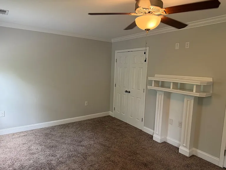 406 Vanguard St — Photo 19