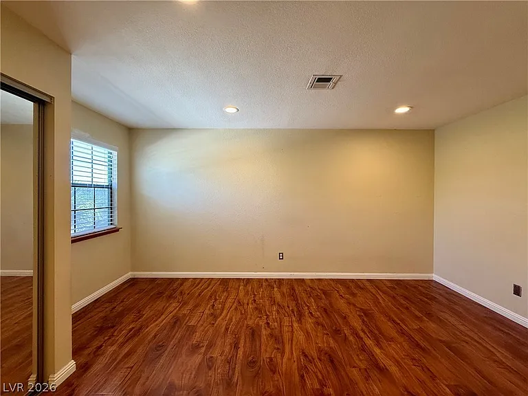 5923 Laredo St — Photo 42