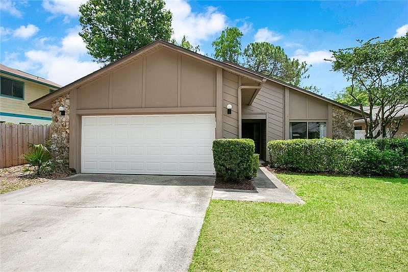 1st image of 7926 Autumn Wood Dr