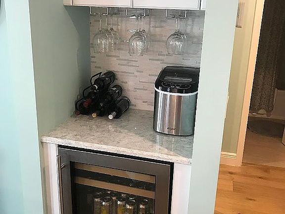 2nd image of 9103 Vanderbilt Dr APT 305