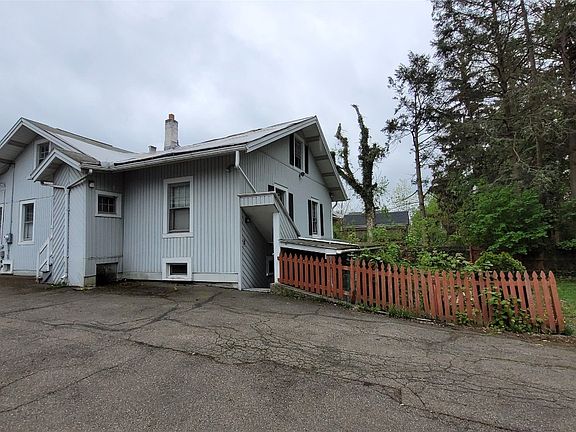 4th image of 34 Ackley Ave