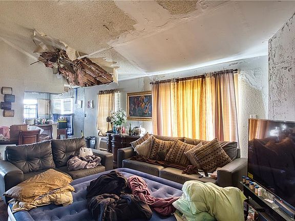 4th image of 7309 Rue Louis Phillipe