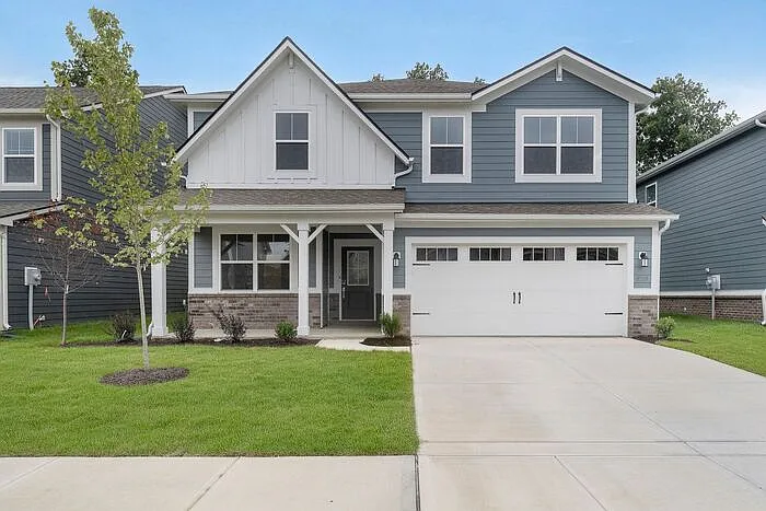 5 bed, 3.0 bath, 2427 sqft, $3,000 — Photo 1